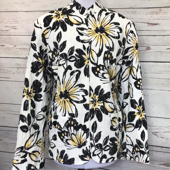 Samantha Gray flower pattern Size 18 Jacket White. - Picture 1 of 8